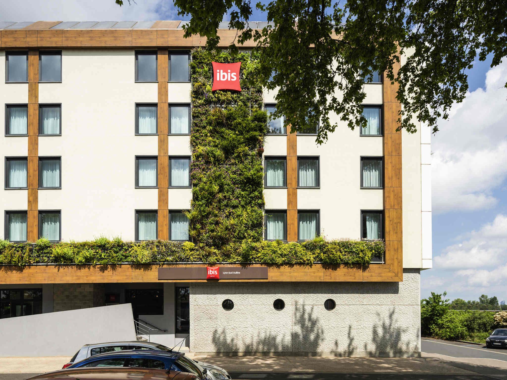 Ibis Lyon Sud 3*
