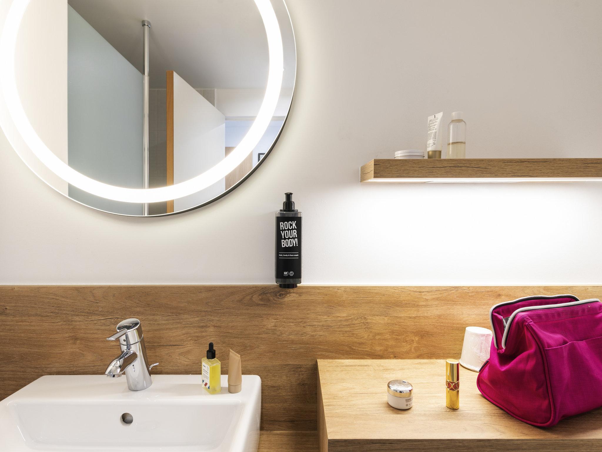 Ibis Lyon Sud Hotel Oullins